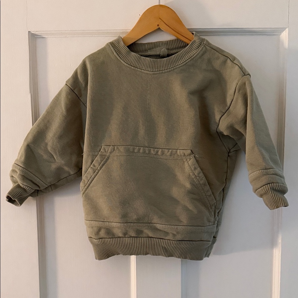 Nico Olive Green Sweatshirt with front pocket